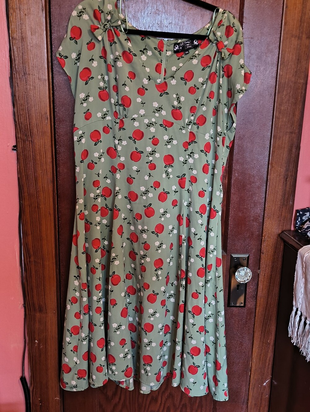 Hell Bunny Vixen "Sheila" Apple Blossom Tea Dress. 3XL